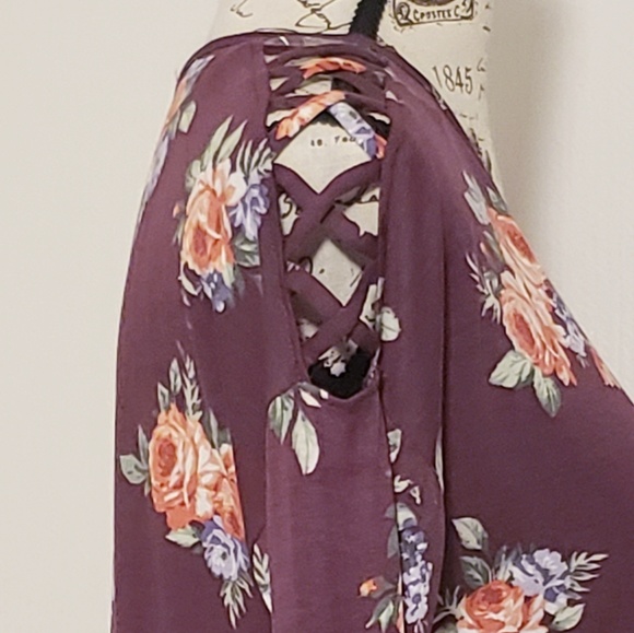 🆕️Mauve Wine "No Comment" 3/4 sleeve long tee - Picture 2 of 5